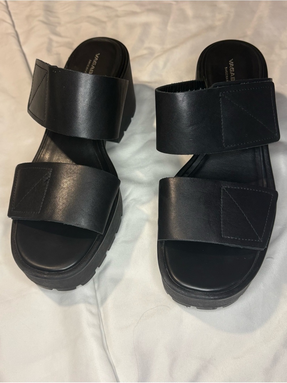 Vagabond Black Chunky Leather Slide Mules - Picture 3 of 3